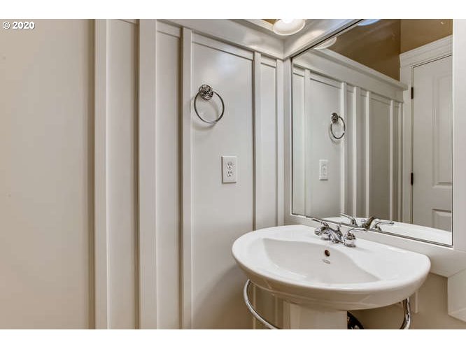 3111 Southeast Anderson Road Gresham, OR 97080 - Photo 16 of 29 Gallery Image 16