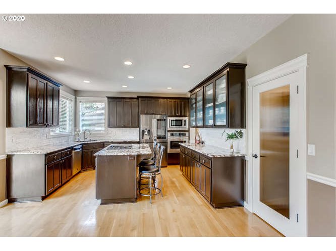 3111 Southeast Anderson Road Gresham, OR 97080 - Photo 10 of 29 Gallery Image 10