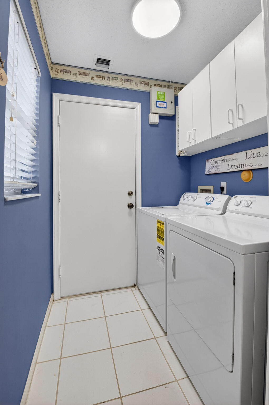 11592 Lawton Road Boynton Beach, FL 33437 - Photo 33 of 96 Laundry