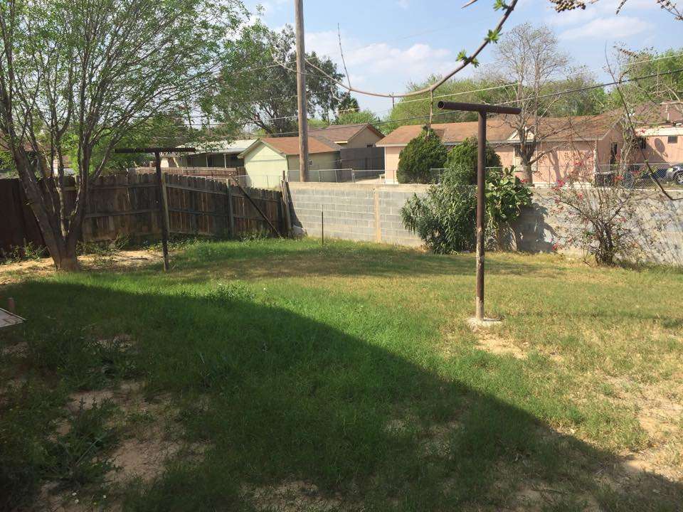 114 Beltran Loop Laredo, TX 78046 - Photo 8 of 15 Gallery Image 8