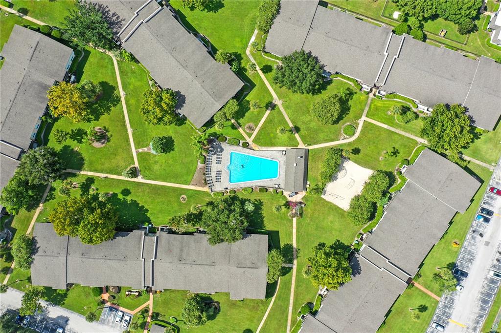 1695 Lee Road, Unit D113 Winter Park, FL 32789 - Photo 27 of 34 an aerial view of a yard