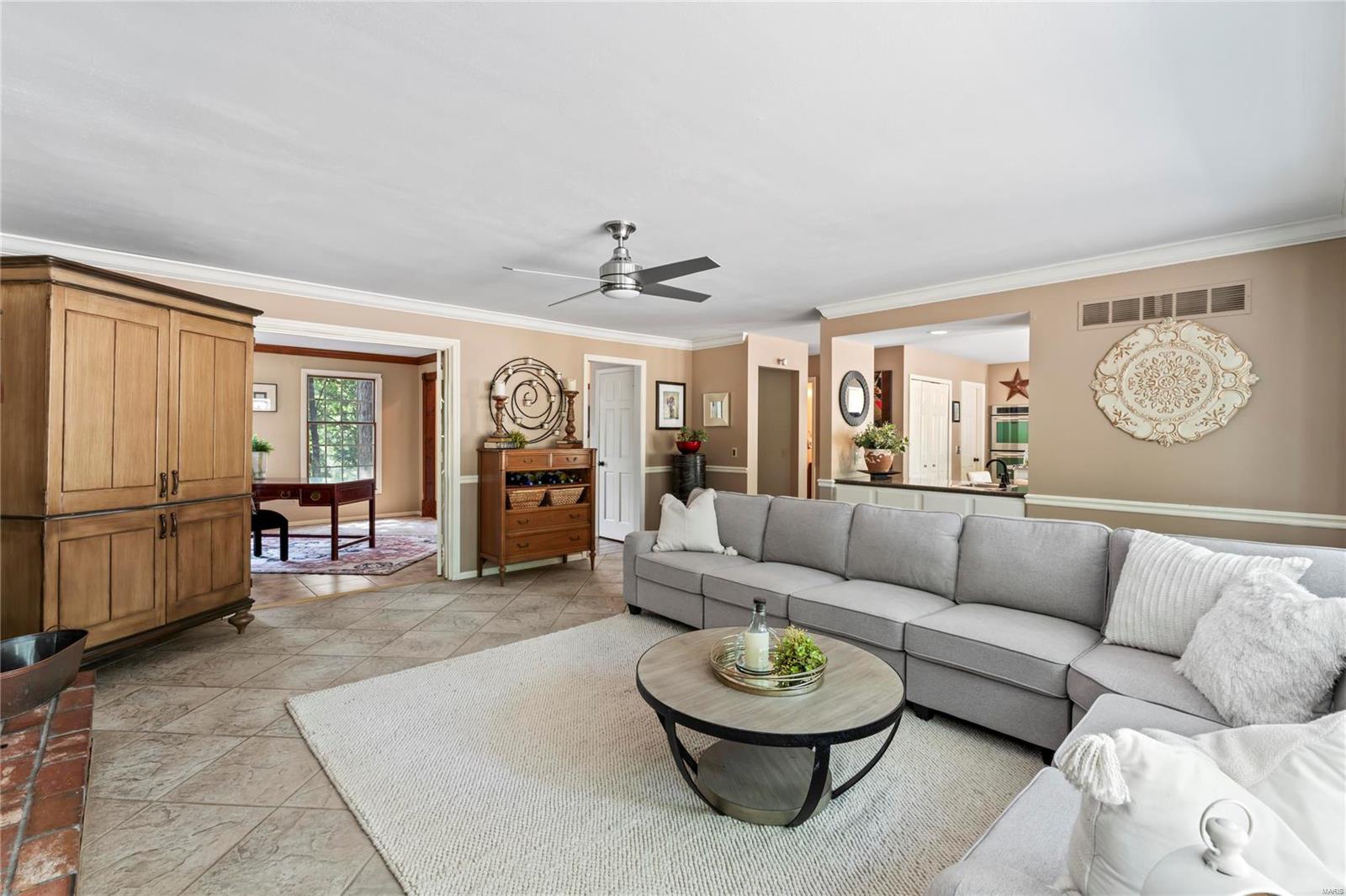 1947 Prospector Ridge Drive Wildwood, MO 63011 - Photo 15 of 40