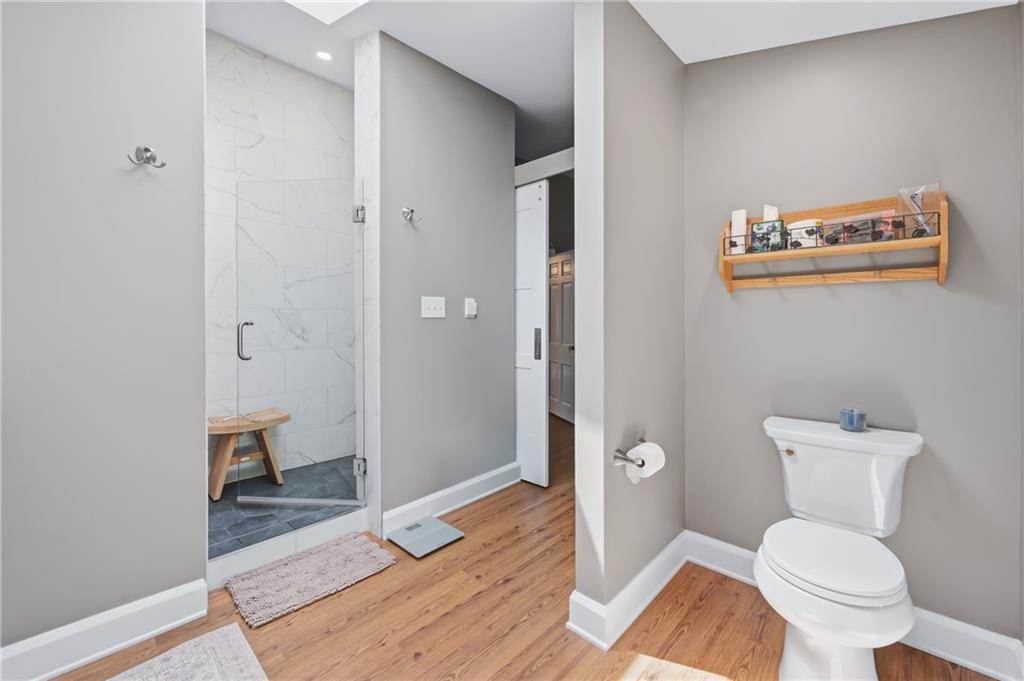 924 Mayfield Road Sharpsville, PA 16150 - Photo 32 of 49 Step in shower with dual shower heads