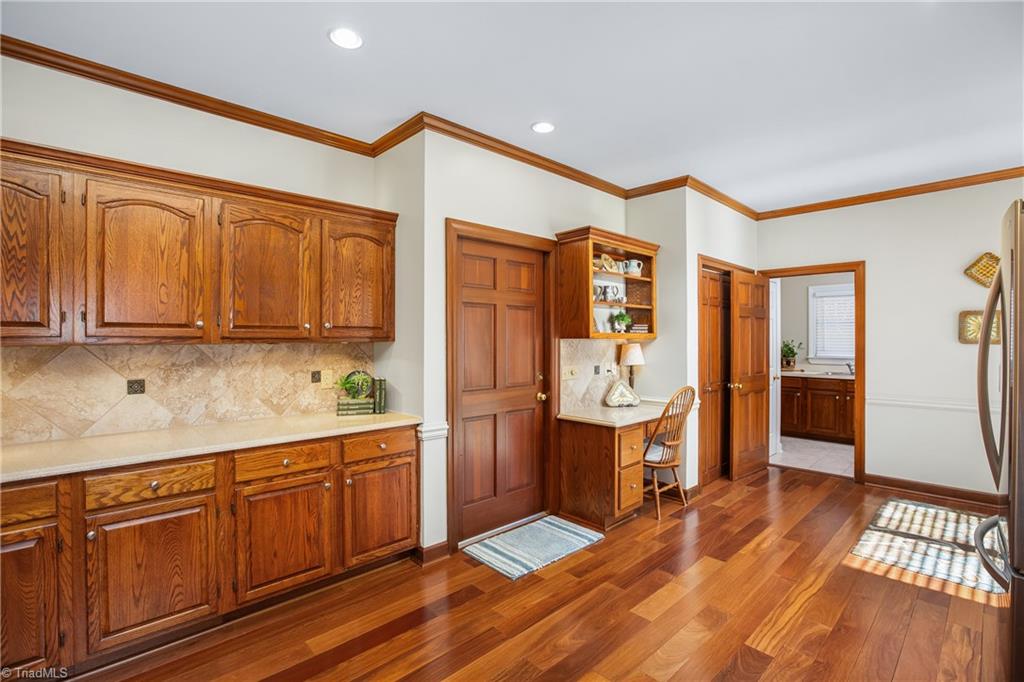 1606 Heathcliff Road High Point, NC 27262 - Photo 27 of 48 Gallery Image 27