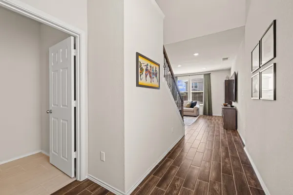 $2,000 | 416 Bella Luna Way, Liberty Hill, TX 78642