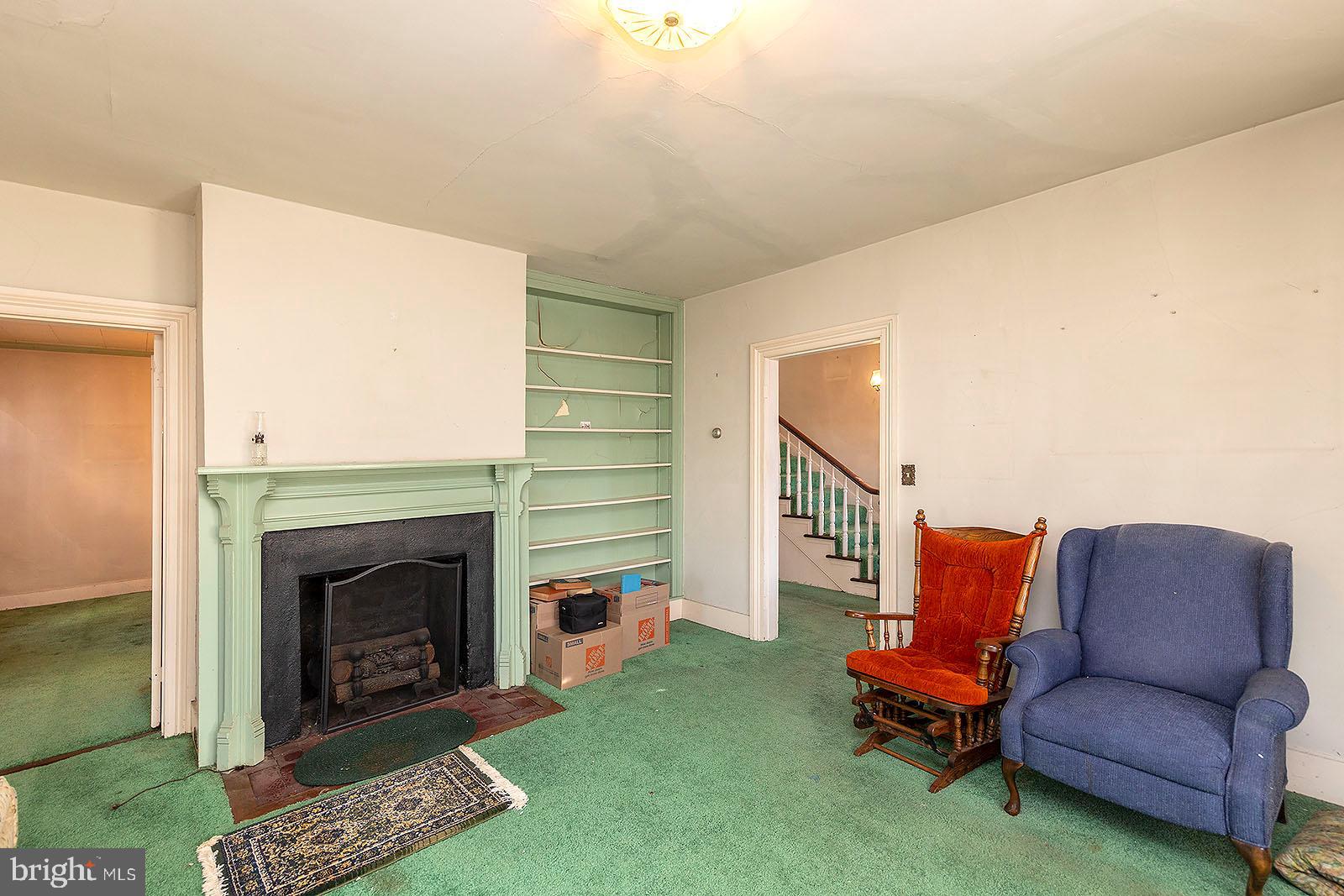 204 Edwards Ferry Road Northeast Leesburg, VA 20176 - Photo 10 of 43 Gallery Image 10