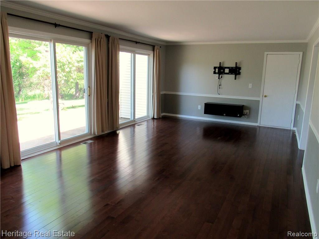 1342 North Fairview Lane Rochester, MI 48306 - Photo 15 of 39