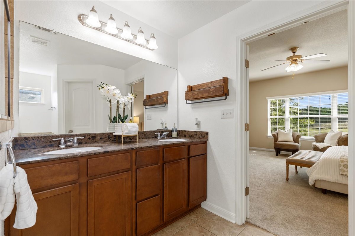 561 Stone View Trail Austin, TX 78737 - Photo 22 of 38