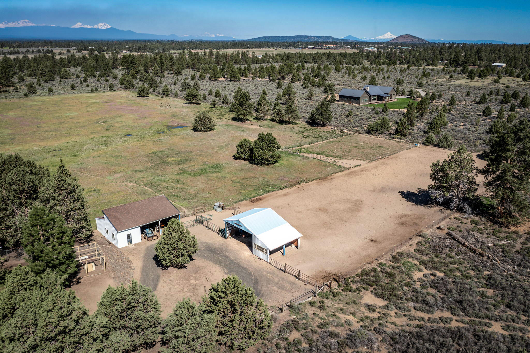60640 Arnold Market Road Bend, OR 97702 - Photo 35 of 42 2024_05_16_60640_arnold_market_road-dron