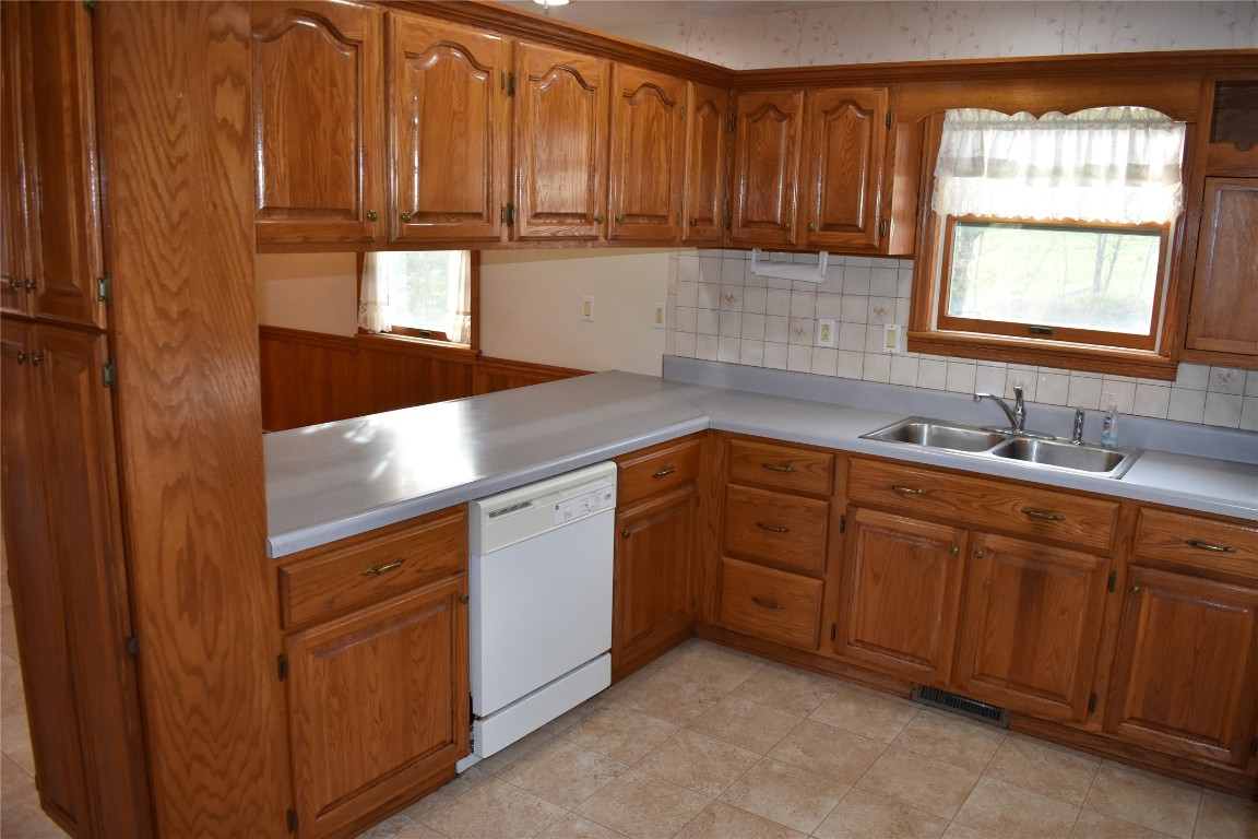 2506 State Rte 1018 Hallstead, PA 18822 - Photo 3 of 38