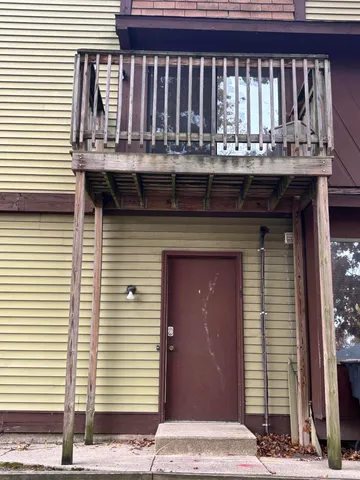 $1,025 | 7640 Timbercreek Court, Unit 4, Portage, MI 49024