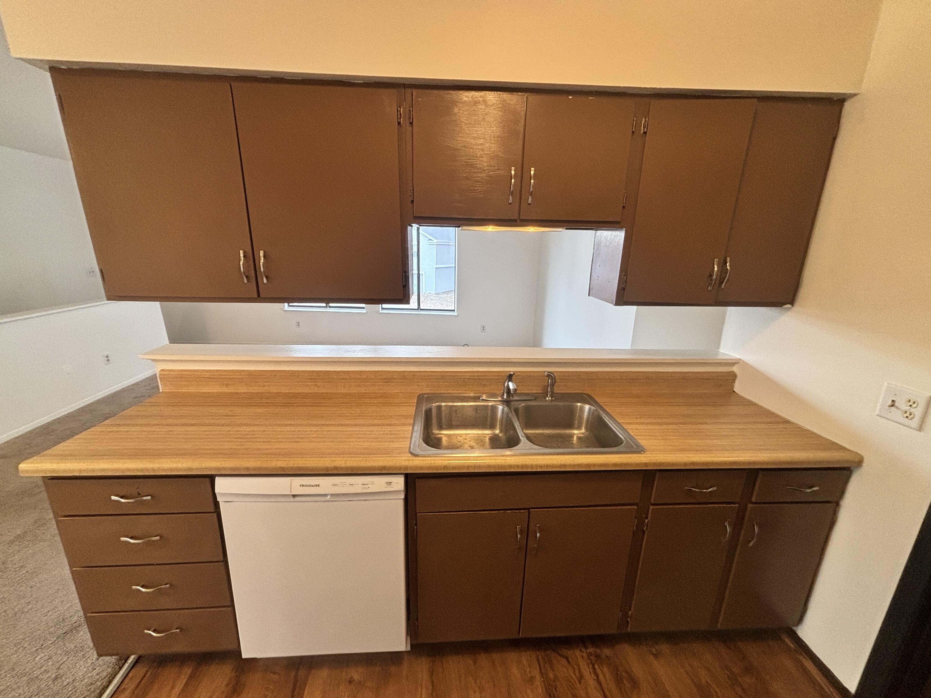 7640 Timbercreek Court, Unit 4 Portage, MI 49024 - Photo 8 of 17 IMG_4939