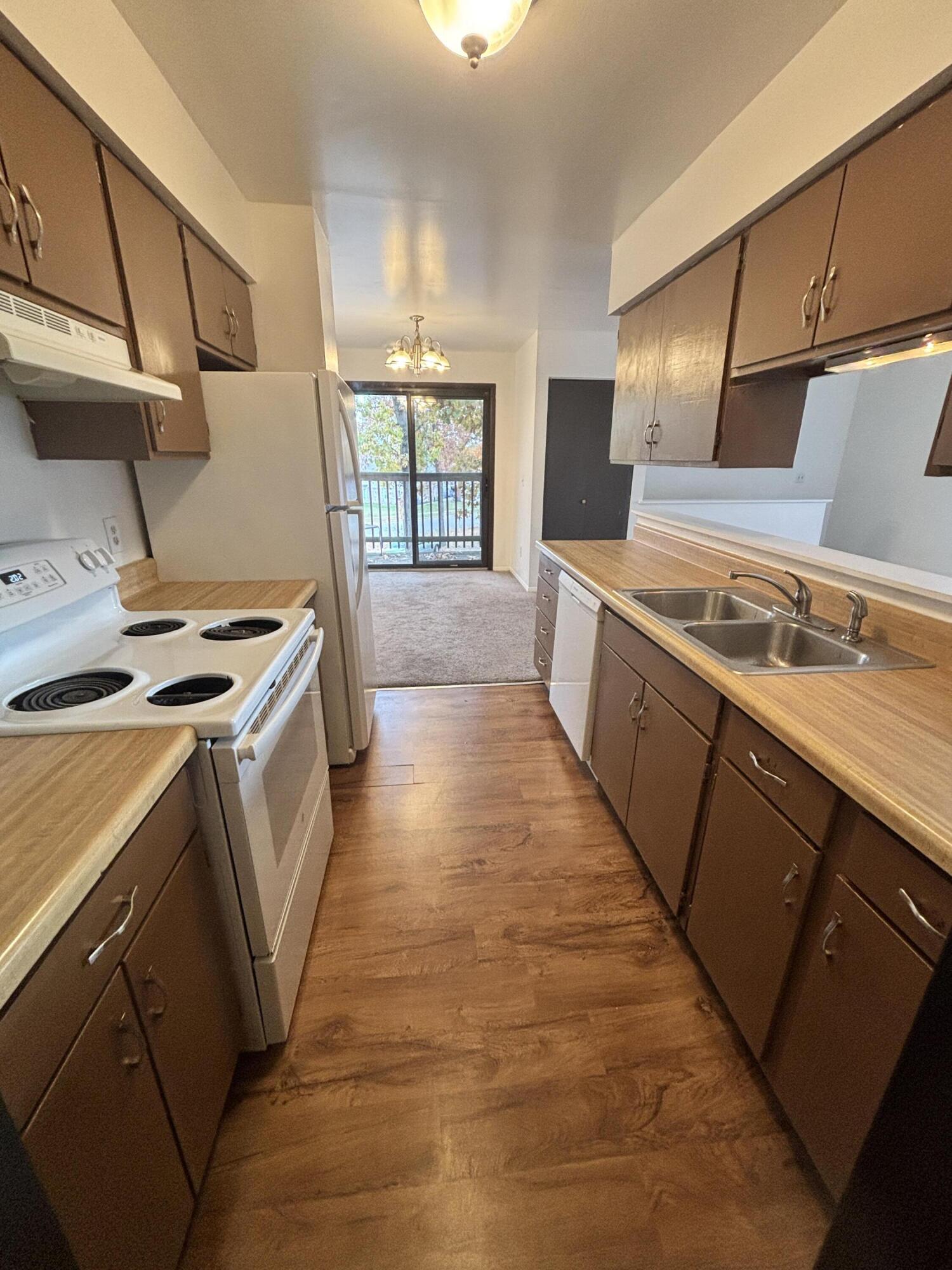 7640 Timbercreek Court, Unit 4 Portage, MI 49024 - Photo 9 of 17 IMG_4945