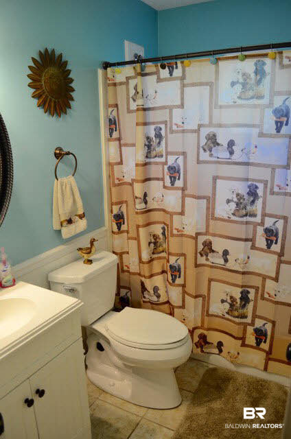 141 Ridgewood Drive Daphne, AL 36526 - Photo 16 of 19 Bathroom