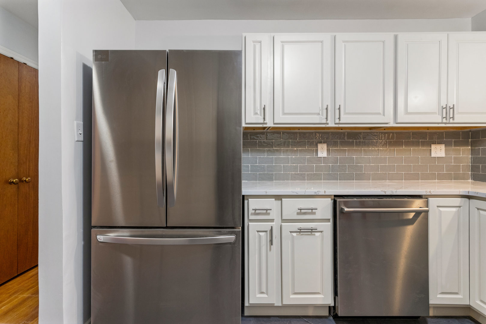 505 Ridgeway Avenue Champaign, IL 61821 - Photo 11 of 49