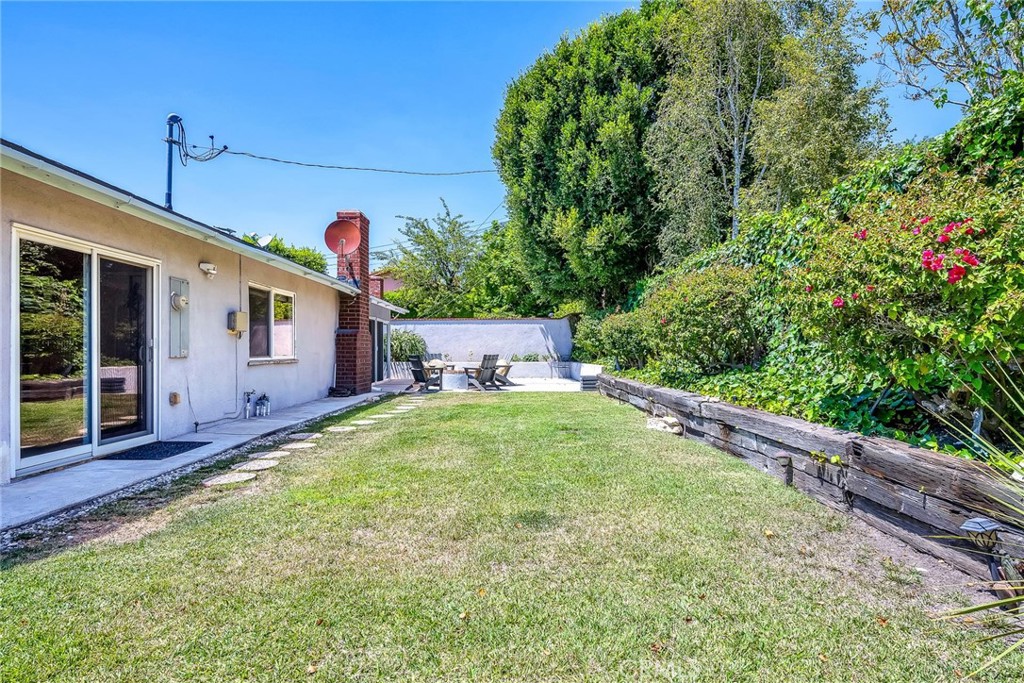 28084 Ella Road Rancho Palos Verdes, CA 90275 - Photo 28 of 38 a house view with a garden space
