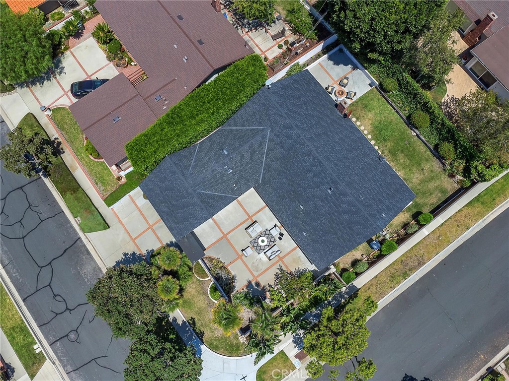 28084 Ella Road Rancho Palos Verdes, CA 90275 - Photo 36 of 38 an aerial view of a house