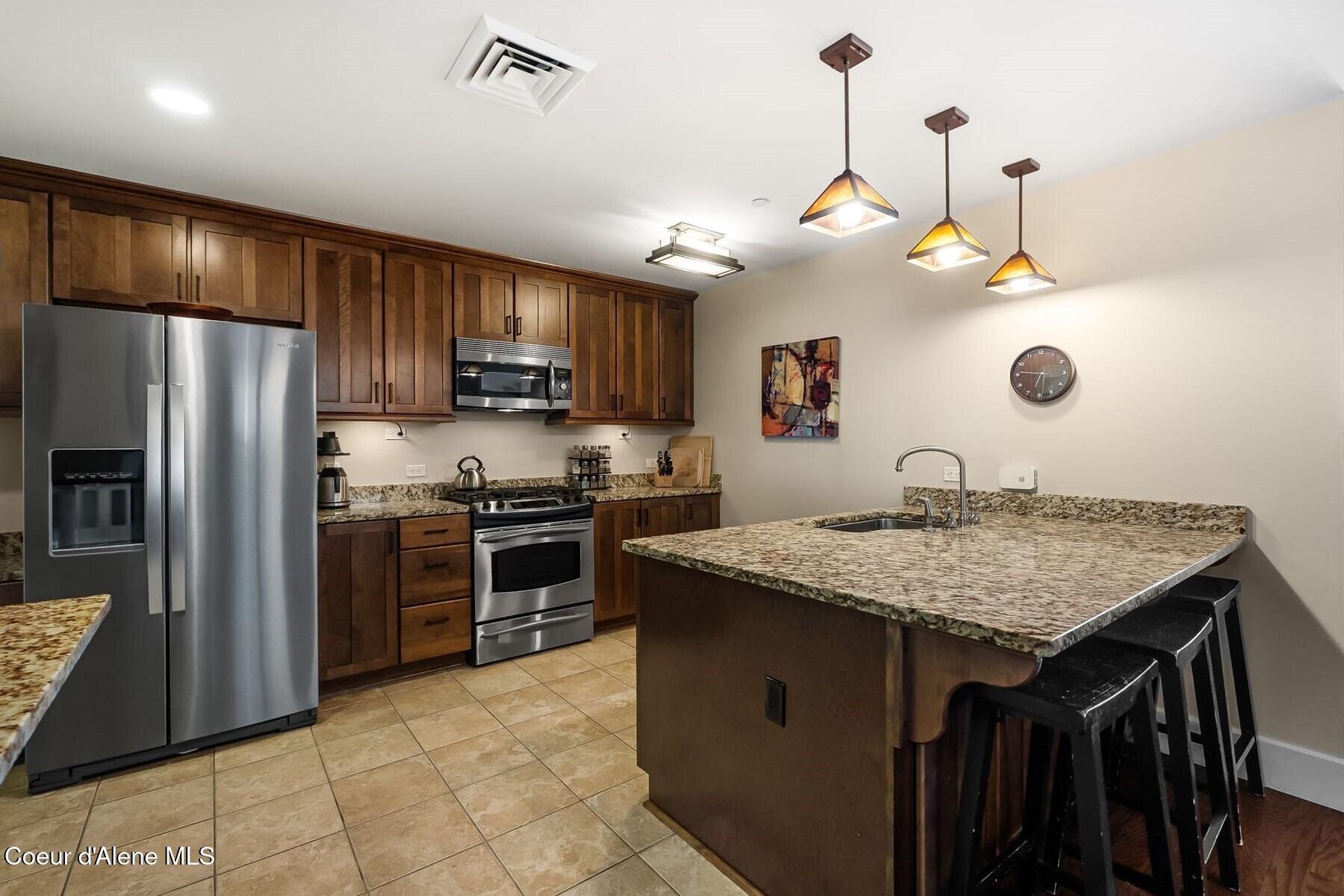 412 Sandpoint Avenue, Unit 131 Sandpoint, ID 83864 - Photo 11 of 37 Kitchen
