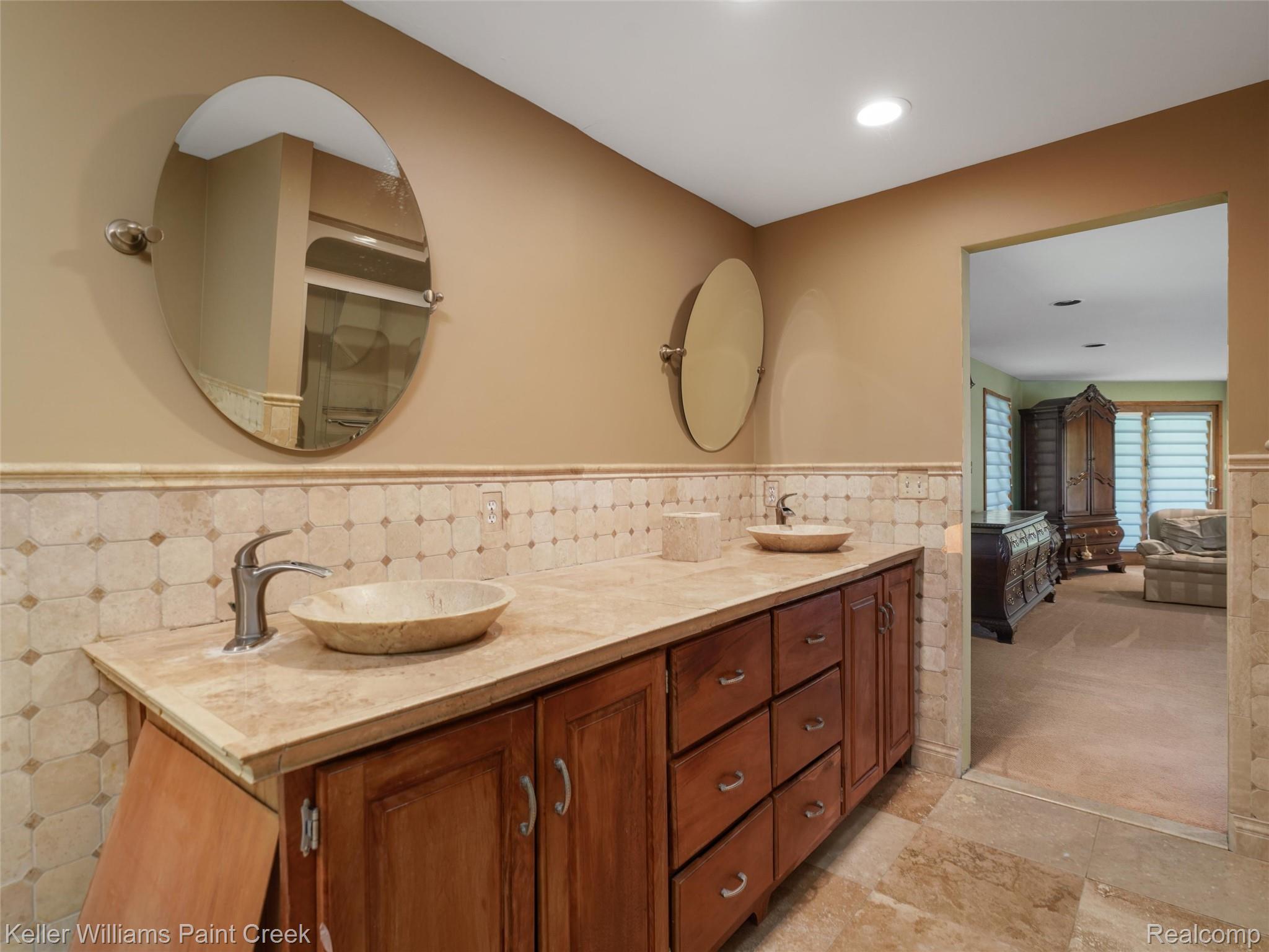 1150 North Livernois Road Rochester, MI 48306 - Photo 45 of 56 43-1150 N Livernois Rd 0042.jpg
