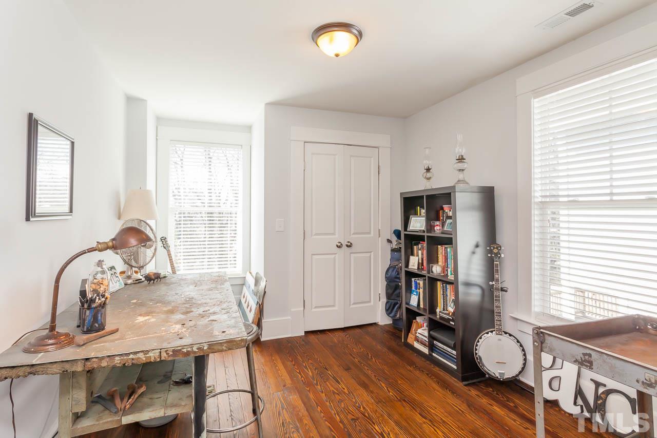 505 Adams Street Raleigh, NC 27605 - Photo 13 of 23