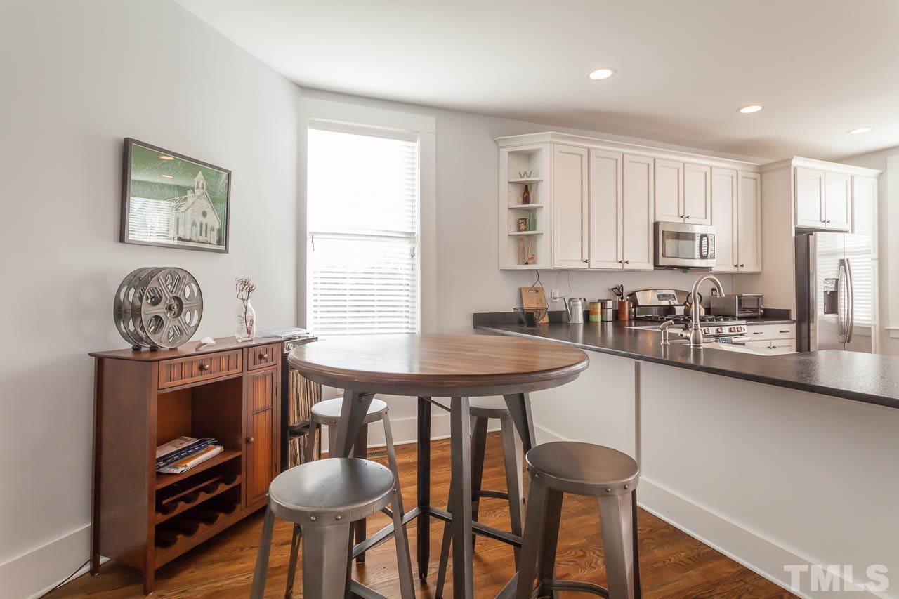505 Adams Street Raleigh, NC 27605 - Photo 7 of 23