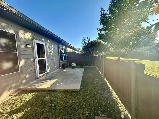 $339,999 | 9825 Kaufman Place, Plano, TX 75025