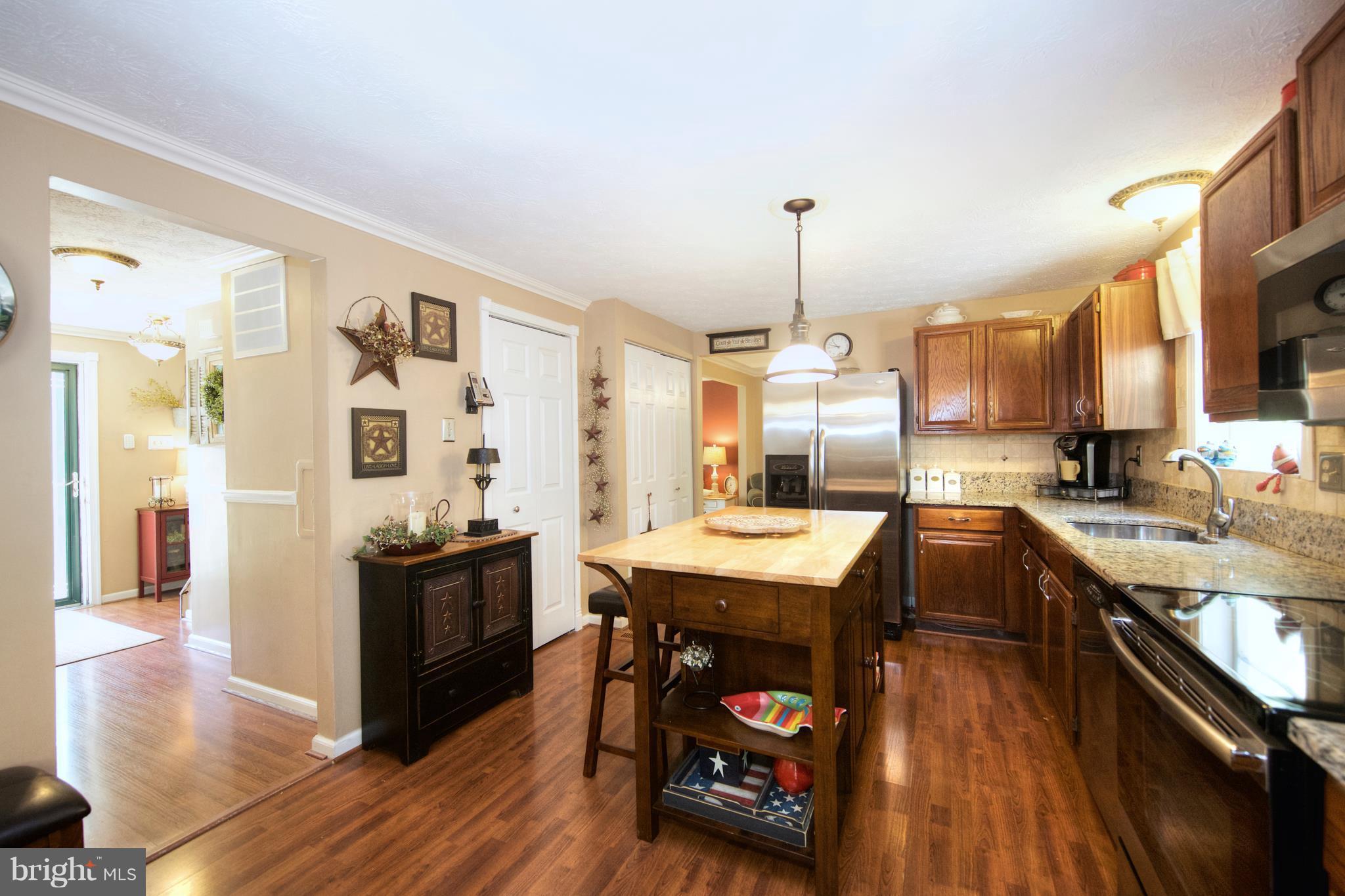 2702 Parallel Path Abingdon, MD 21009 - Photo 10 of 27 Kitchen