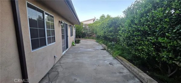 $799,000 | 22814 Garzota Drive, Valencia, CA 91354