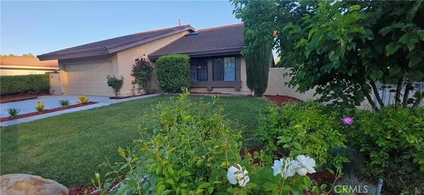 $799,000 | 22814 Garzota Drive, Valencia, CA 91354