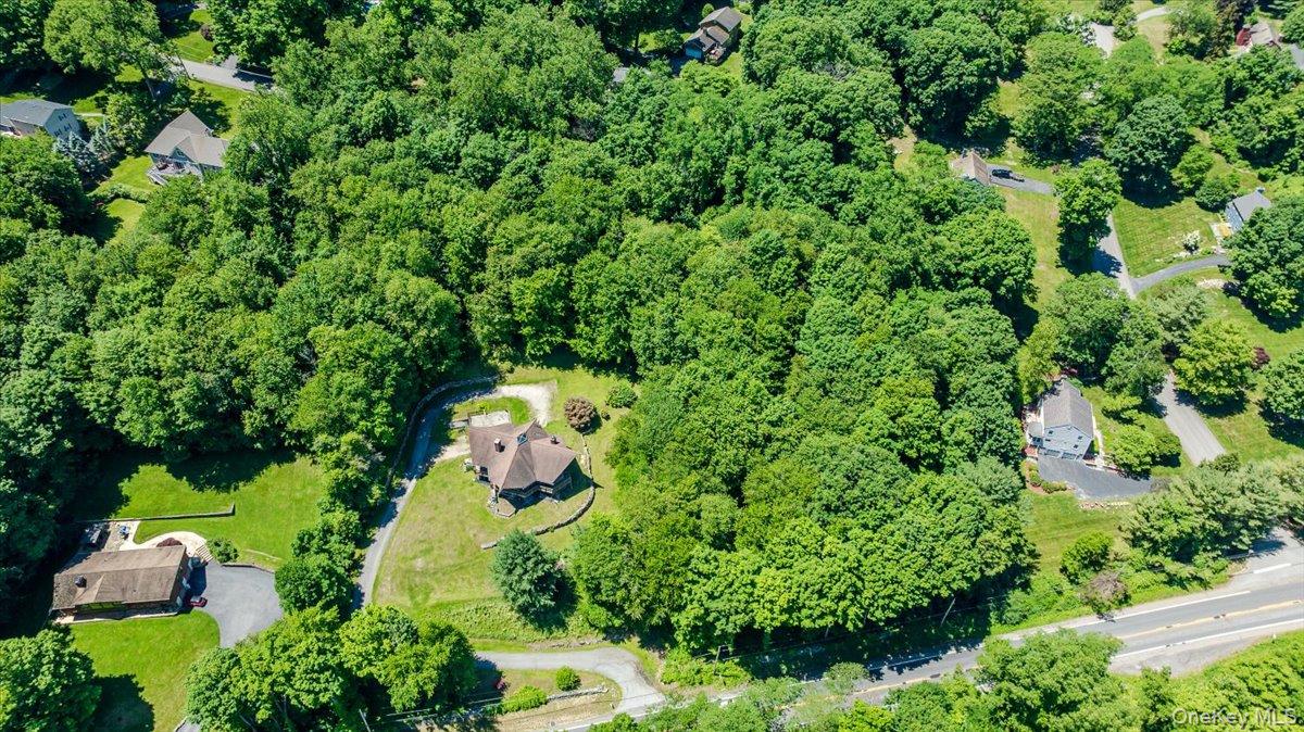 15 Raemont Road Granite Springs, NY 10501 - Photo 4 of 10