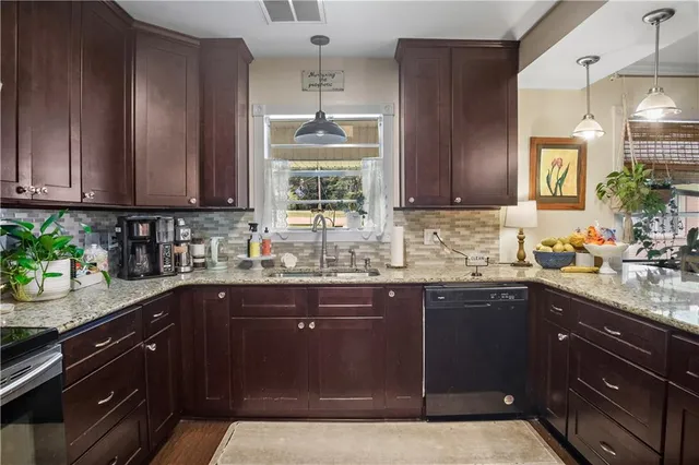 $590,000 | 3466 Highway 112, Forest Hill, LA 71430