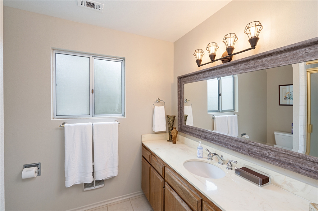 1933 East Mission Road Fallbrook, CA 92028 - Photo 14 of 23