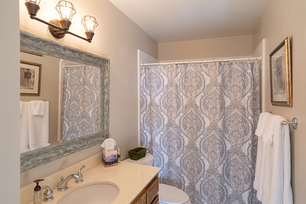 1933 East Mission Road Fallbrook, CA 92028 - Photo 17 of 23