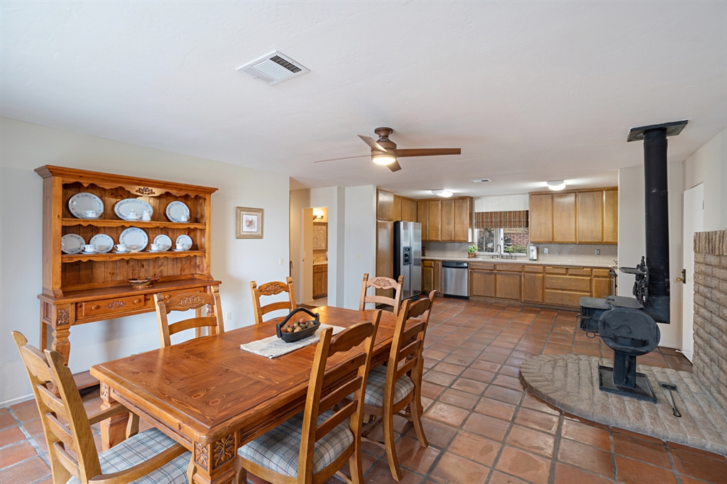 1933 East Mission Road Fallbrook, CA 92028 - Photo 8 of 23