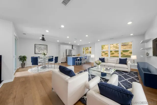 $1,395,000 | 2776 Via Alta Place, San Diego, CA 92108