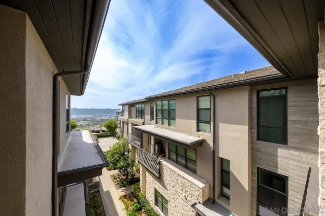 $1,395,000 | 2776 Via Alta Place, San Diego, CA 92108