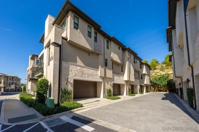 $1,395,000 | 2776 Via Alta Place, San Diego, CA 92108