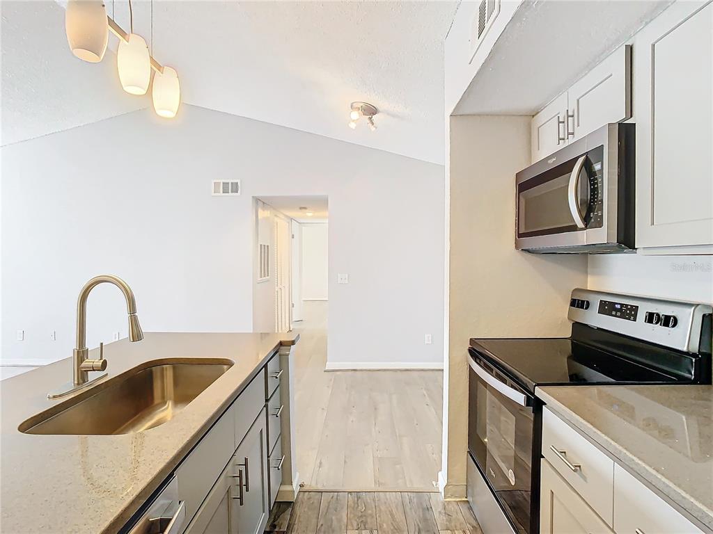 5144 Conroy Road, Unit 35 Orlando, FL 32811 - Photo 7 of 40