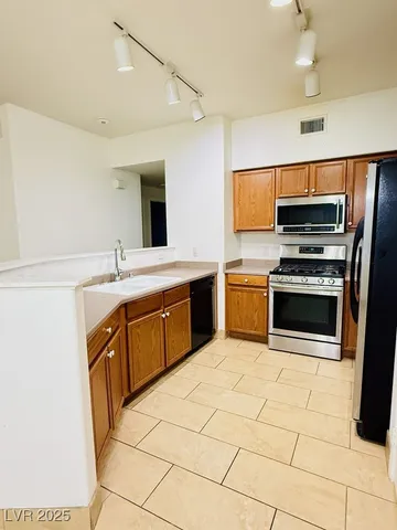 $1,400 | 9303 Gilcrease Avenue, Unit 1179, Las Vegas, NV 89149
