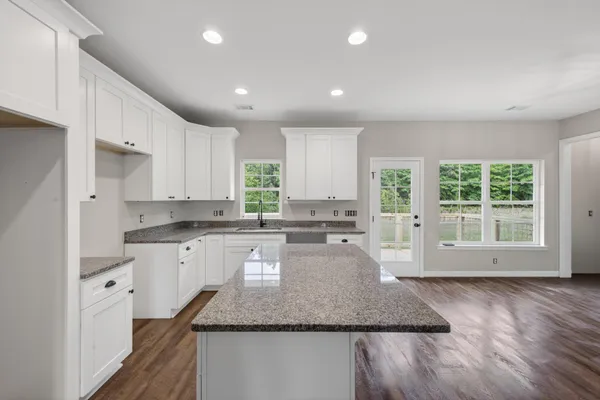 $349,000 | 911 Fairway Drive, New Ellenton, SC 29809