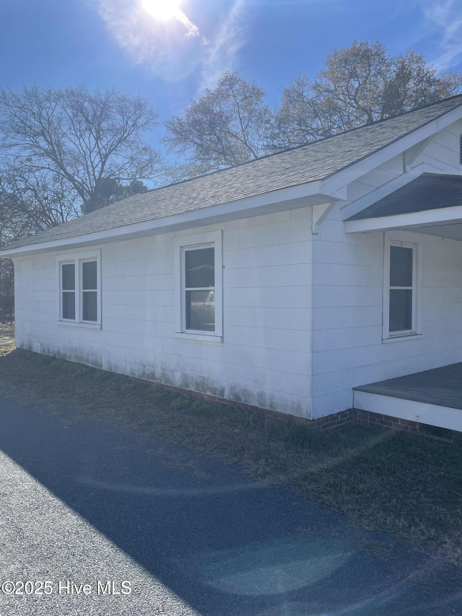 199 Hannah Pickett Avenue Rockingham, NC 28379 - Photo 2 of 5 IMG_3232