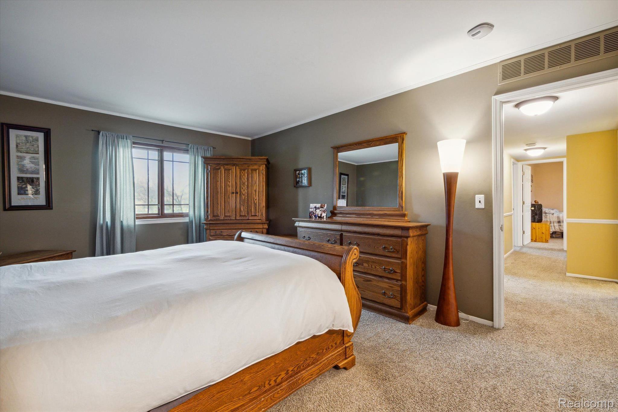 7357 Kingsbridge Road Canton, MI 48187 - Photo 23 of 57 Gallery Image 23