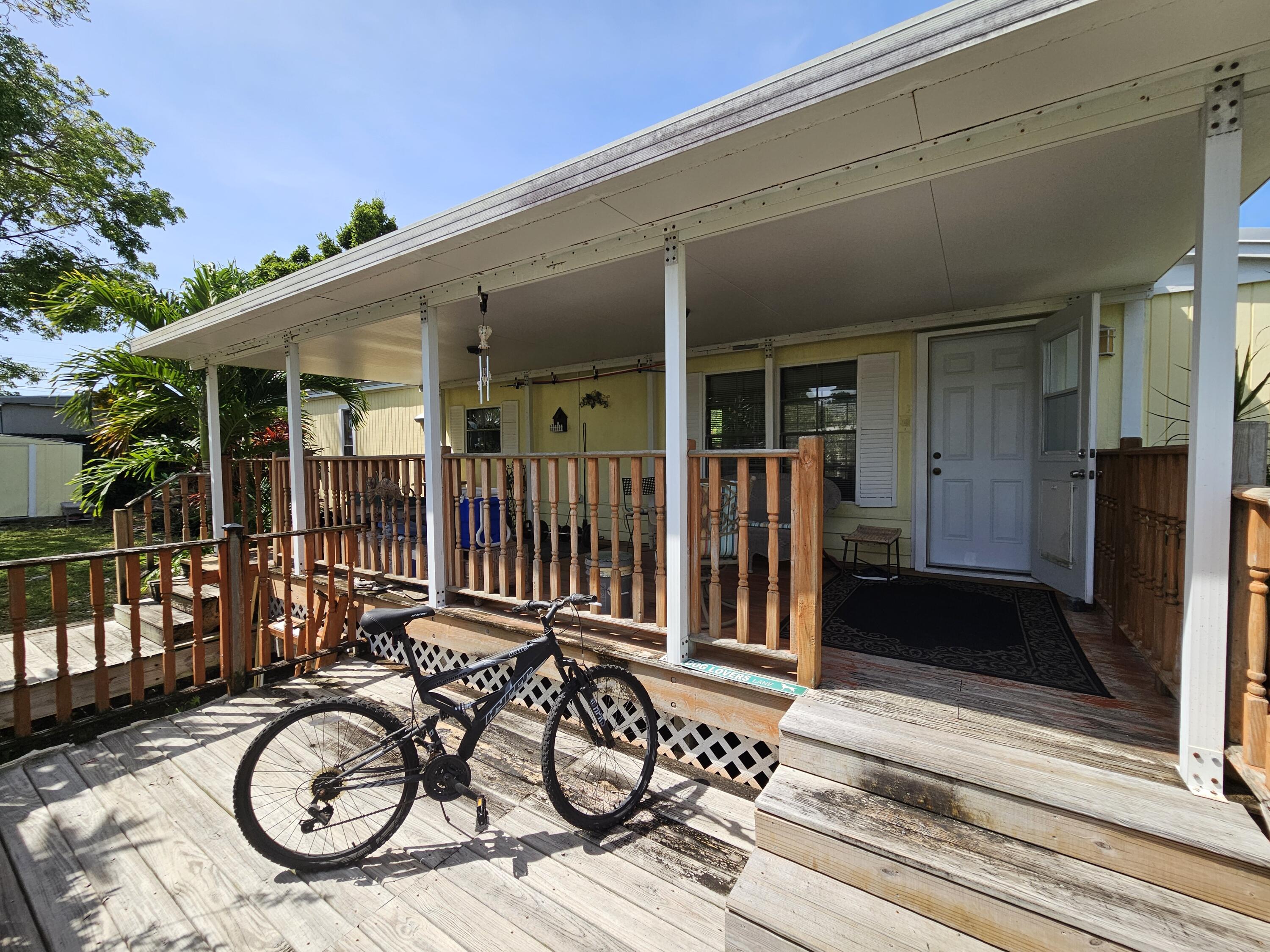 917 Plantation Road Key Largo, FL 33037 - Photo 9 of 31 Entrance