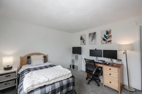 $250,000 | 35 Andrew Street, Unit 30, Manchester, NH 03104