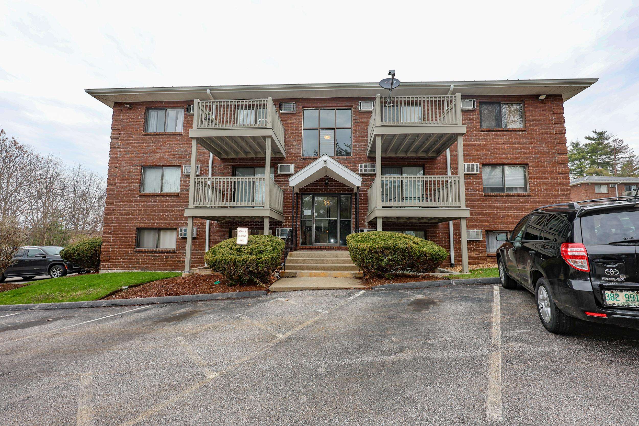 35 Andrew Street, Unit 30 Manchester, NH 03104 - Photo 24 of 26