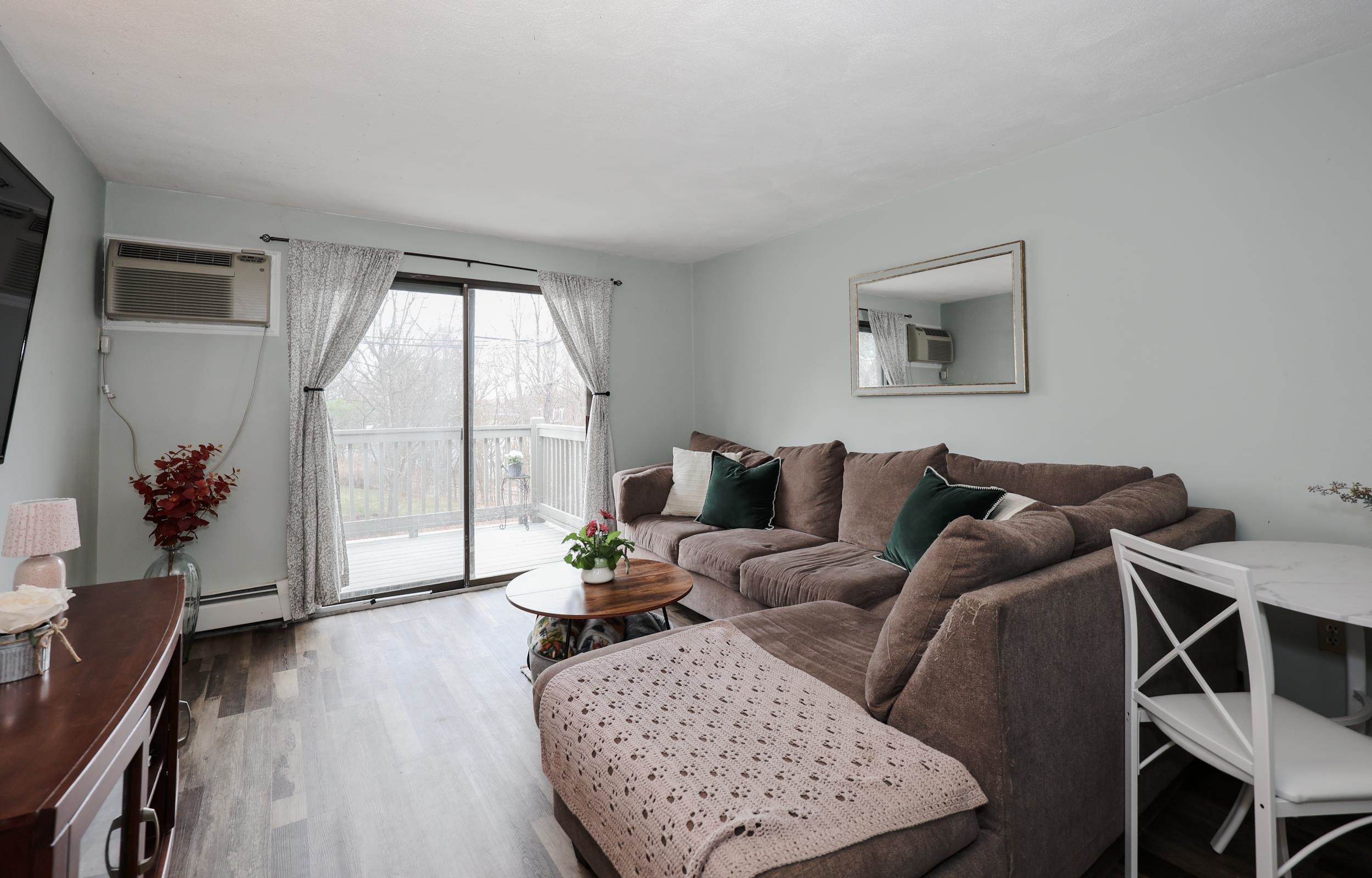 35 Andrew Street, Unit 30 Manchester, NH 03104 - Photo 5 of 26