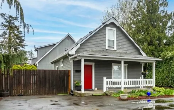 $450,000 | 1088 Beach Avenue, Unit A, Marysville, WA 98270