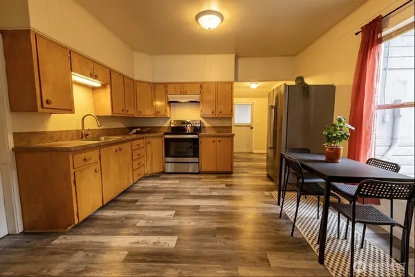 $450,000 | 1088 Beach Avenue, Unit A, Marysville, WA 98270
