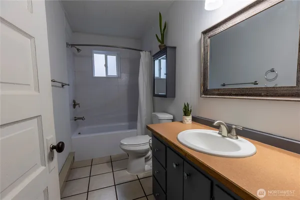 $450,000 | 1088 Beach Avenue, Unit A, Marysville, WA 98270