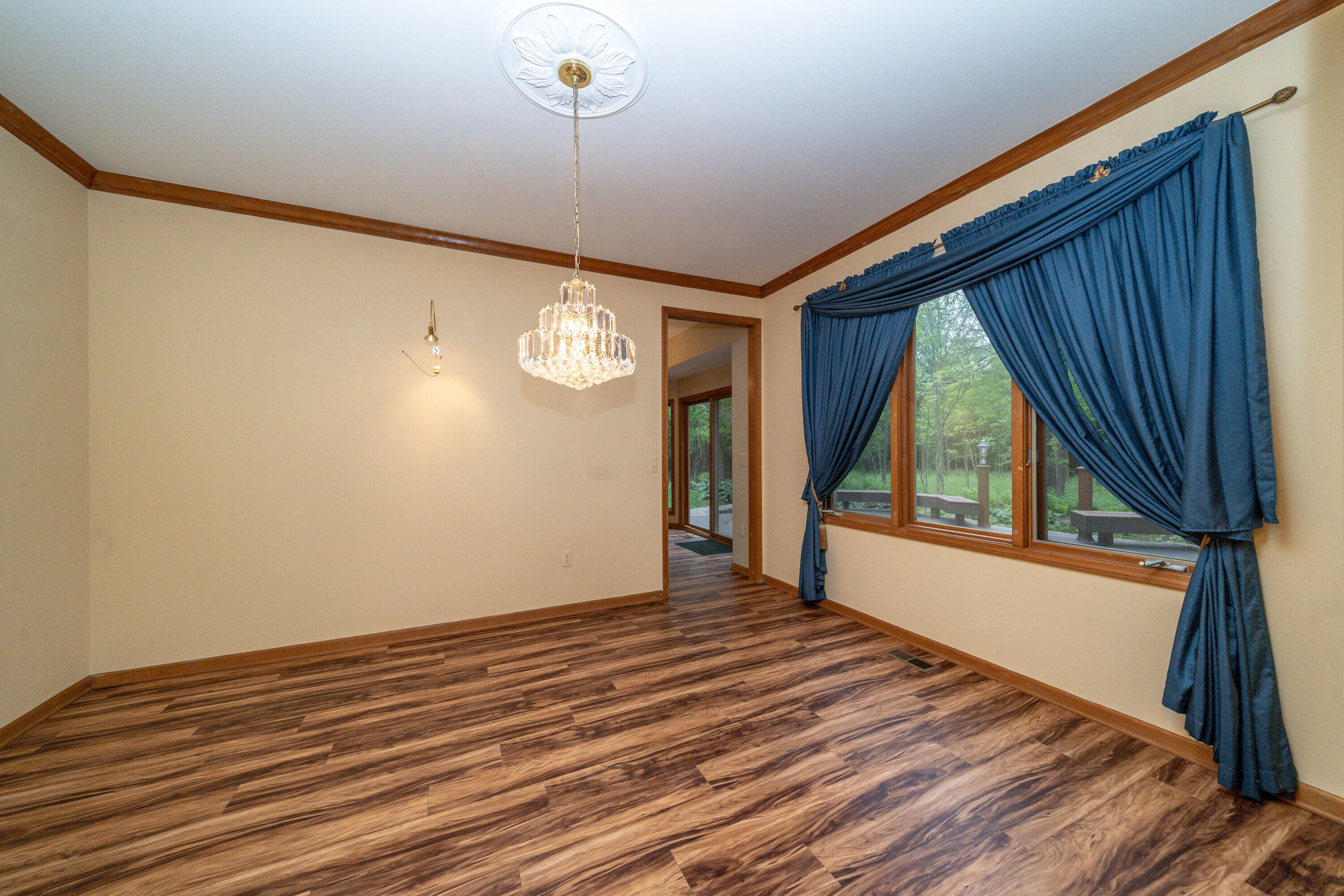 34554 Quaker Valley Road Farmington Hills, MI 48331 - Photo 6 of 56 020_51